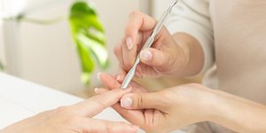 藤沢ネイルケアサロン｜丸爪・小さい爪・深爪・二枚爪・割れ爪・欠け爪なら自爪育成サロンAKuA